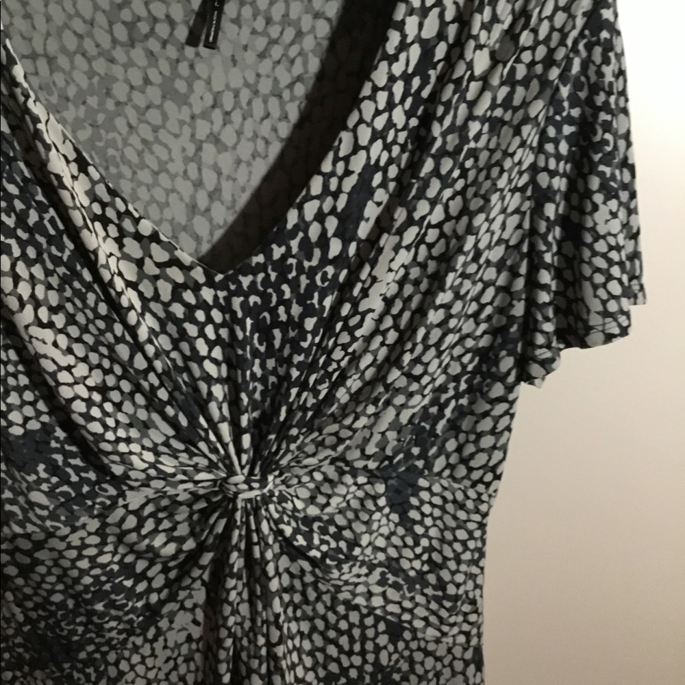 Short sleeve top - Picture 3 of 5